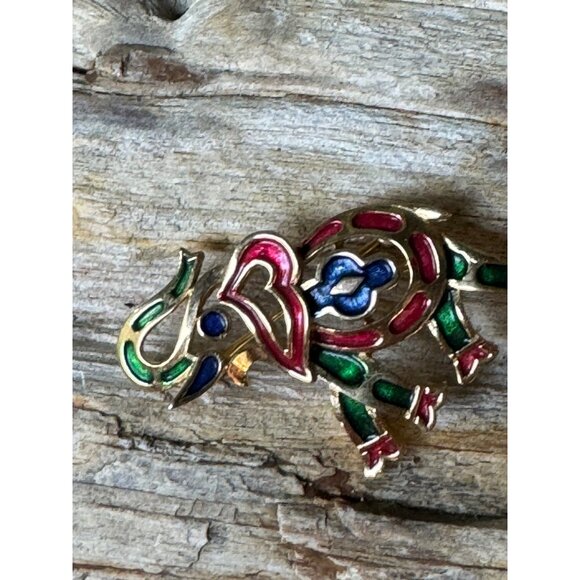Vintage Crown Trifari L'Orient Enamel Elephant brooch - Picture 5 of 7
